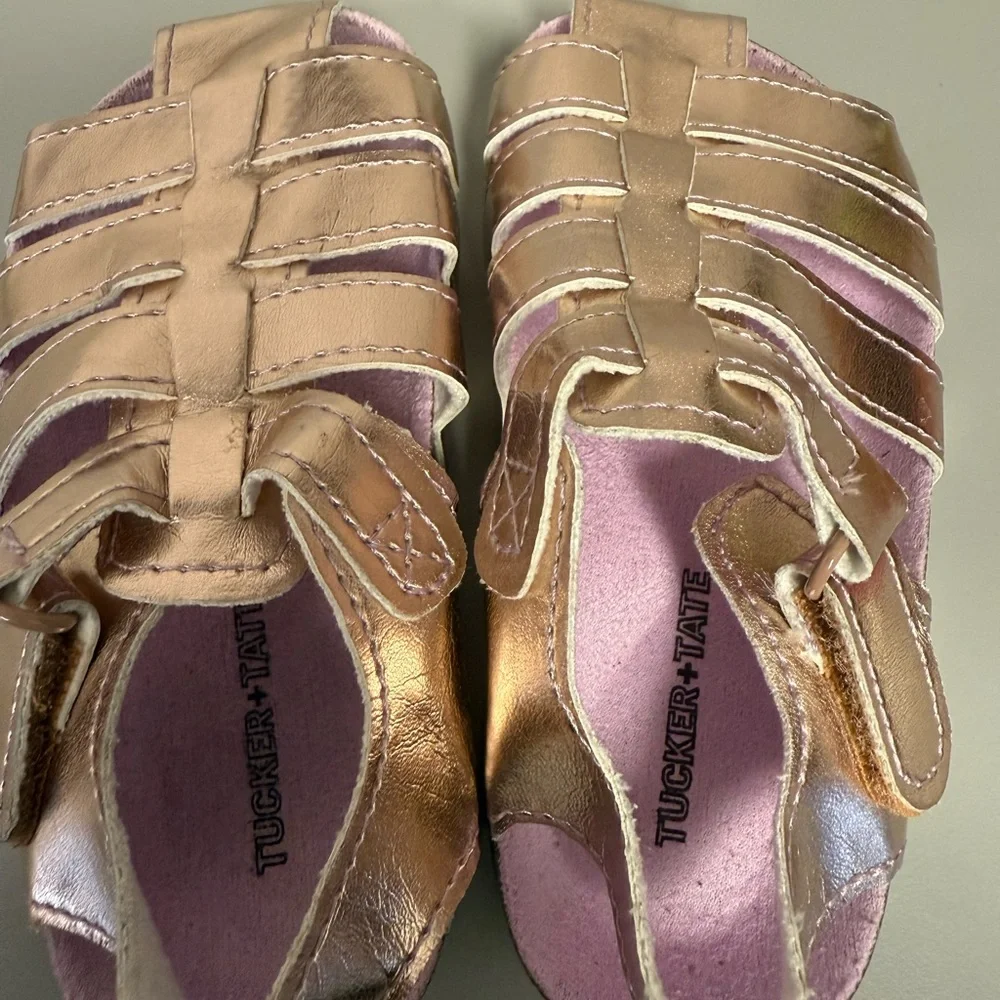 Tucker Tate girl‎ toddler Size 6 Morgan Fisherman's Sandals in Rose Gold